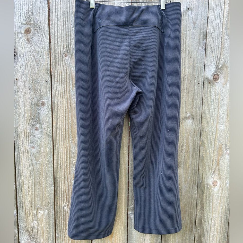 Lululemon Ribbed Softstream Zip Leg High Rise Cropped Pants 25” - Picture 7 of 11